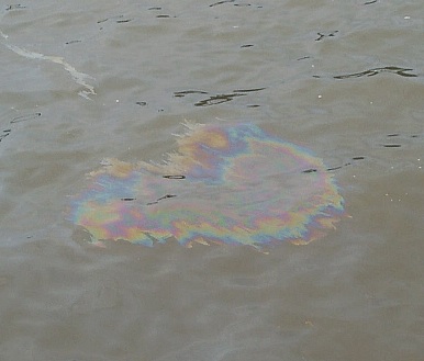1324 Oil still leaks: 