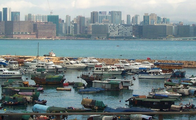 971 causeway bay typhoon shelter: 