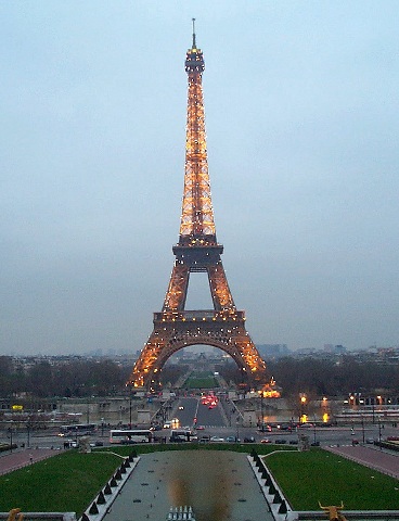 eiffel tower with sparkles:  